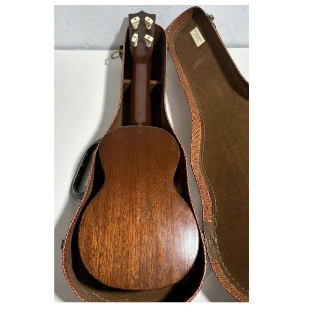 Martin & co 1940's mahogany Soprano style 0 Ukulele Vintage With case
